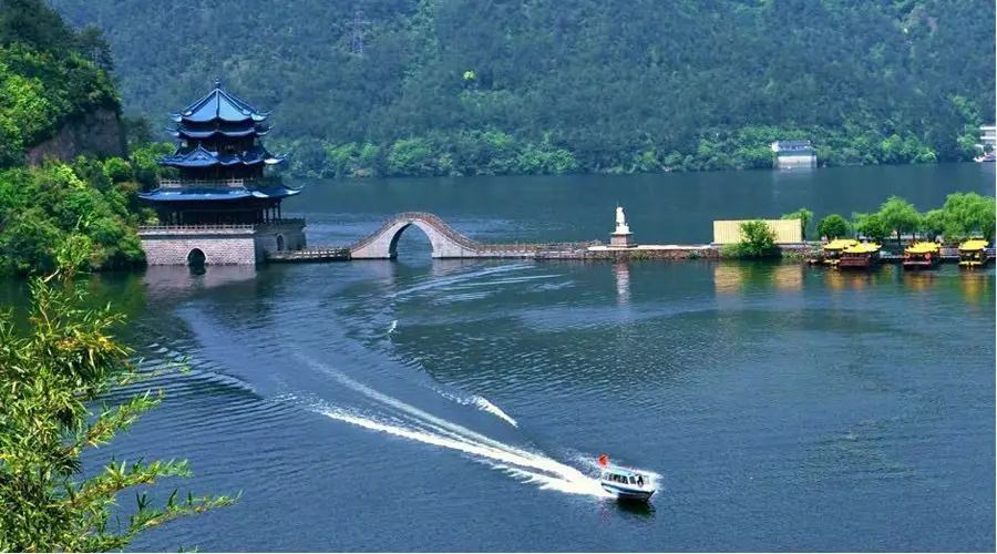 【4天五一小長假攻略】-西尼機電預祝各位“五一勞動節”快樂！