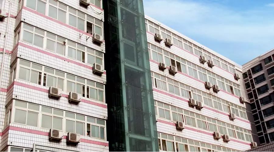 西尼機(jī)電引領(lǐng)舊樓加裝電梯市場-暖心解決中低層高齡住戶出行難問題