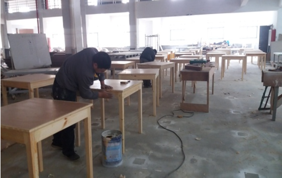 西尼電梯暖冬福利院之行-“社會(huì)責(zé)任，我們?cè)诼飞稀?/></p><p>     公司在自身發(fā)展的同時(shí)，一直關(guān)注著社會(huì)弱勢(shì)群體的方方面面，一直為社會(huì)默默奉獻(xiàn)愛心。 無論是福利院 、困難家庭、還是修繕廟宇、救濟(jì)患病群體等社會(huì)公益事業(yè)，公司從來都是義不容辭的伸出援助之手，用實(shí)際行動(dòng)踐行著心系社會(huì)、關(guān)愛社會(huì)、反哺社會(huì)的堅(jiān)持與決心。</p><p style=